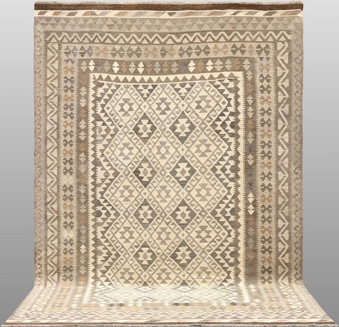 ORIENTMATTA. Kelim naturfärgad, 306 x 206 cm. — Oriental Carpets & Textiles — Gomér & Andersson Linköping