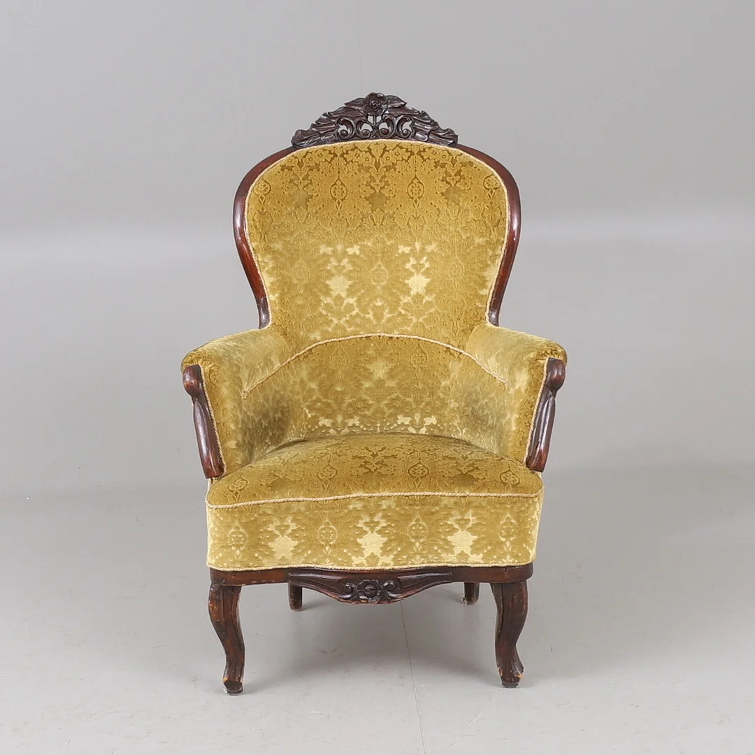 FÅTÖLJ, nyrokoko. — Armchairs & Chairs — RA Auktionsverket Norrköping