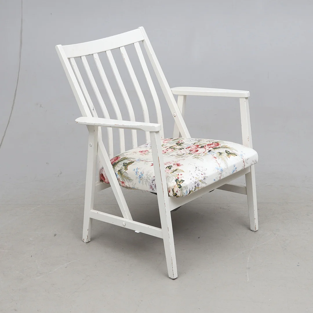 FÅTÖLJ, "Åkerblomstolen", 1900-talets mitt. — Armchairs & Chairs — Gomér & Andersson Norrköping