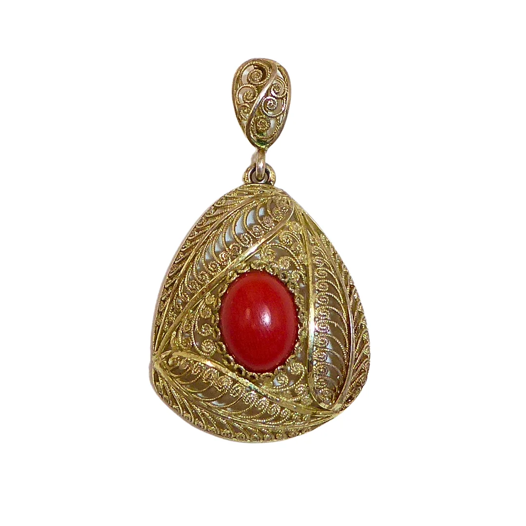 TROPFENFÖRMIGER ANHÄNGER AUS 835ER SILBER MIT ROTEM CABOCHON. — Brooches & Pendants — Auktionshaus Stuber's Hammerschlag