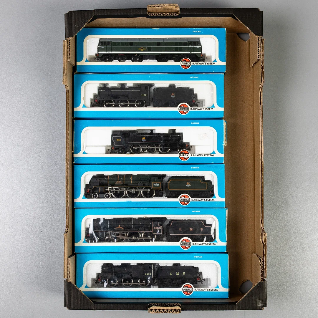 TRAY OF AIRFIX OO LOCOS (6). — Model railways — Griffin’s Auctioneers