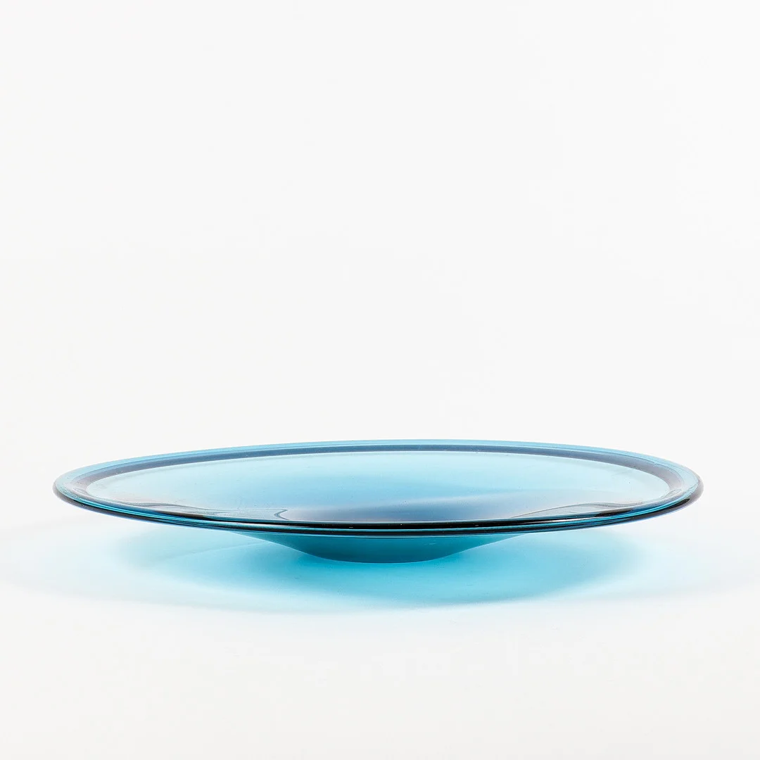 INGEBORG LUNDIN. Glasfat, Orrefors, signerad. — Art glass — Karlstad Hammarö Auktionsverk