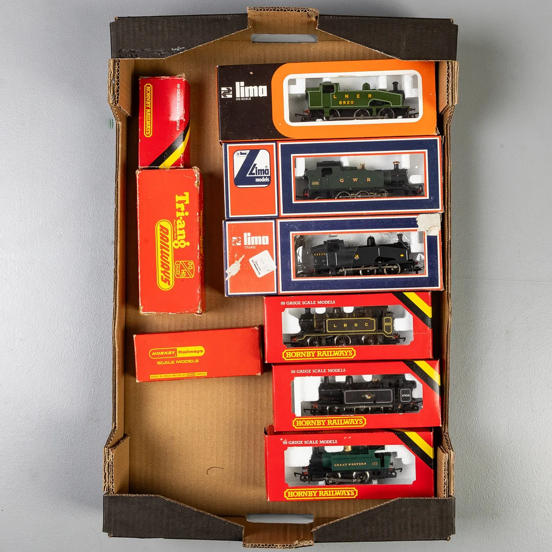 TRAY OF LIMA & HORNBY OO LOCOS. — Model railways — Griffin’s Auctioneers