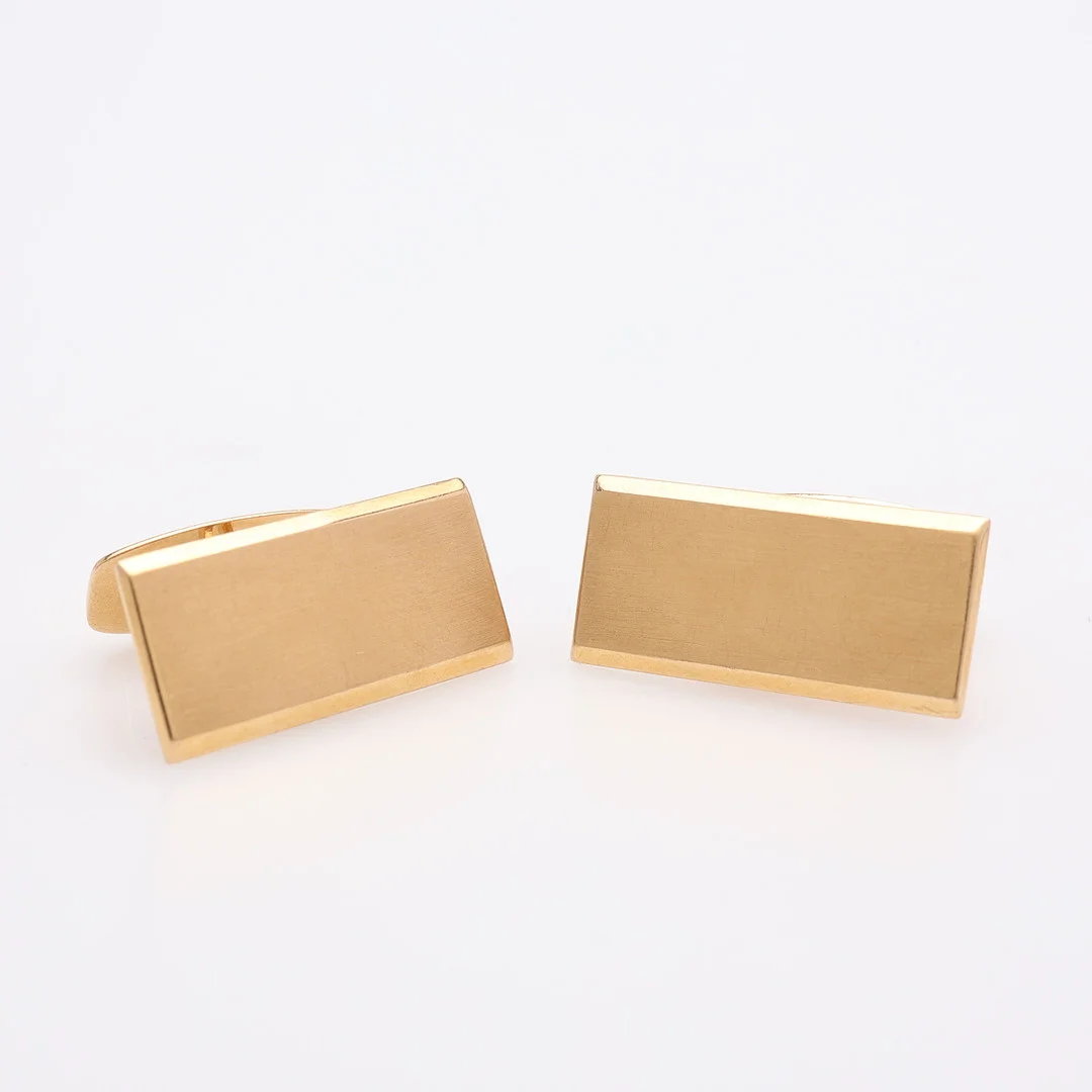 MANSCHETTKNAPPAR, ETT PAR, 18K GULD, TOTAL VIKT CA 9 GRAM. — Cufflinks & Tie Pins — Crafoord Auktioner Lund