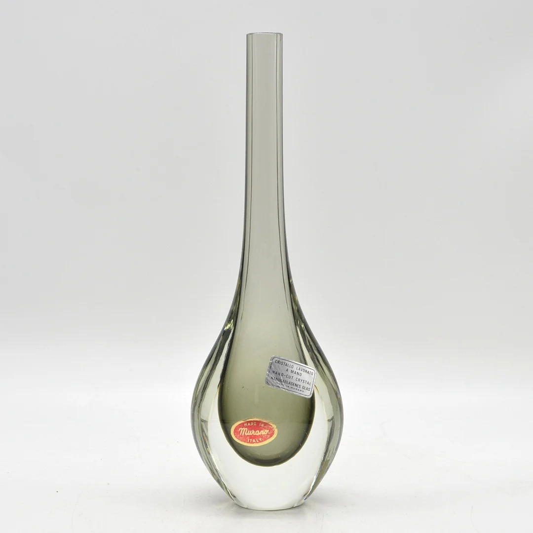 MURANO DESIGNERVASE, KRISTALLGLAS, SOMMERSO, ITALIEN, UM 1960, MIT ZWEI ETIKETTEN. — Art glass — Kunst- und Auktionshaus Kleinhenz