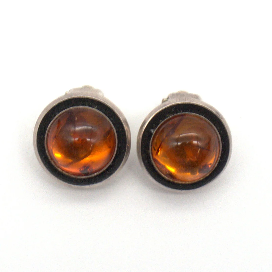 NIELS ERIK FROM (NE FROM). STERLING SILBER DESIGNER BERNSTEIN OHRCLIPS. — Earrings — Kunst- und Auktionshaus Kleinhenz