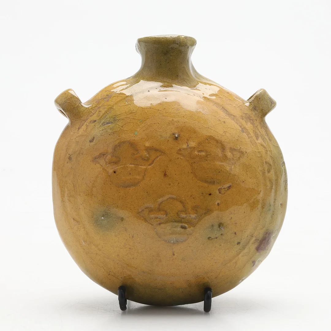 PLUNTA, keramik. Märkt med Tre Kronor. 1800-tal. — European — Crafoord Auktioner Malmö
