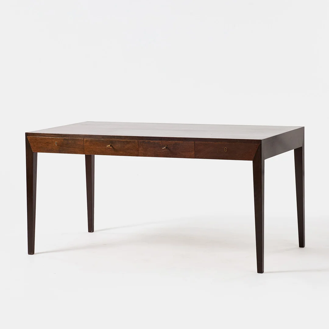 SEVERIN HANSEN (1901 - 1990). Skrivbord "Modell 36", för Haslev Møbelfabrik Denmark, 1950-tal. — Tables — Stockholms Auktionsverk Sickla