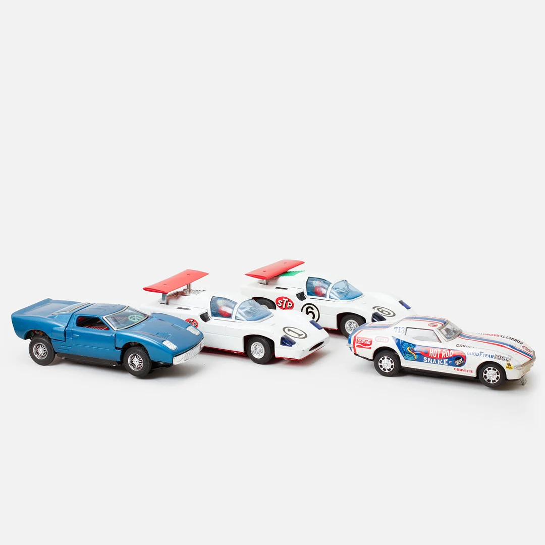 MODELLBILAR, 4 st. Made in Japan. — Model cars — Göteborgs Auktionsverk
