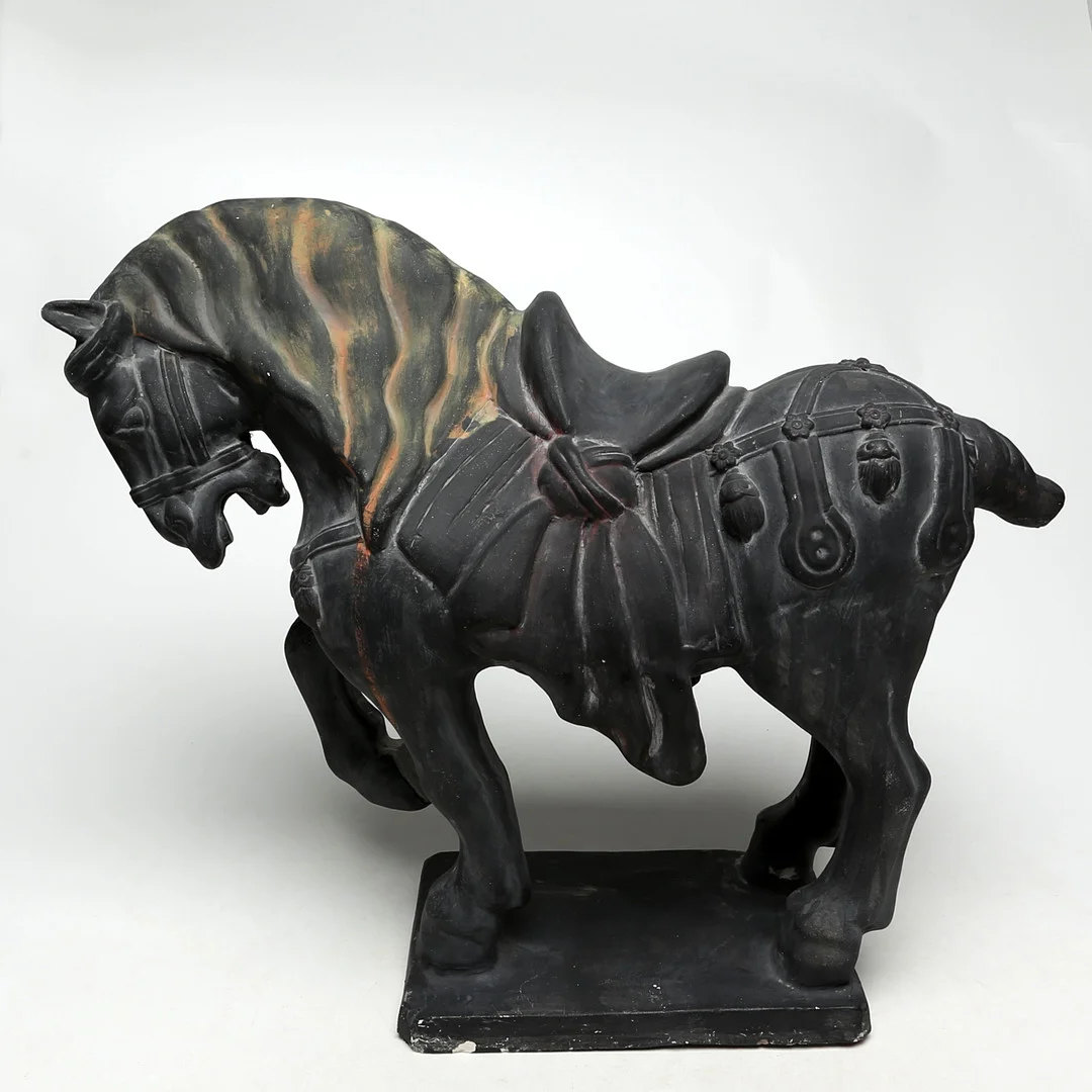 HÄSTSKULPTUR, efter antik Kinesisk förebild, modern. — Oriental — Kalmar Auktionsverk