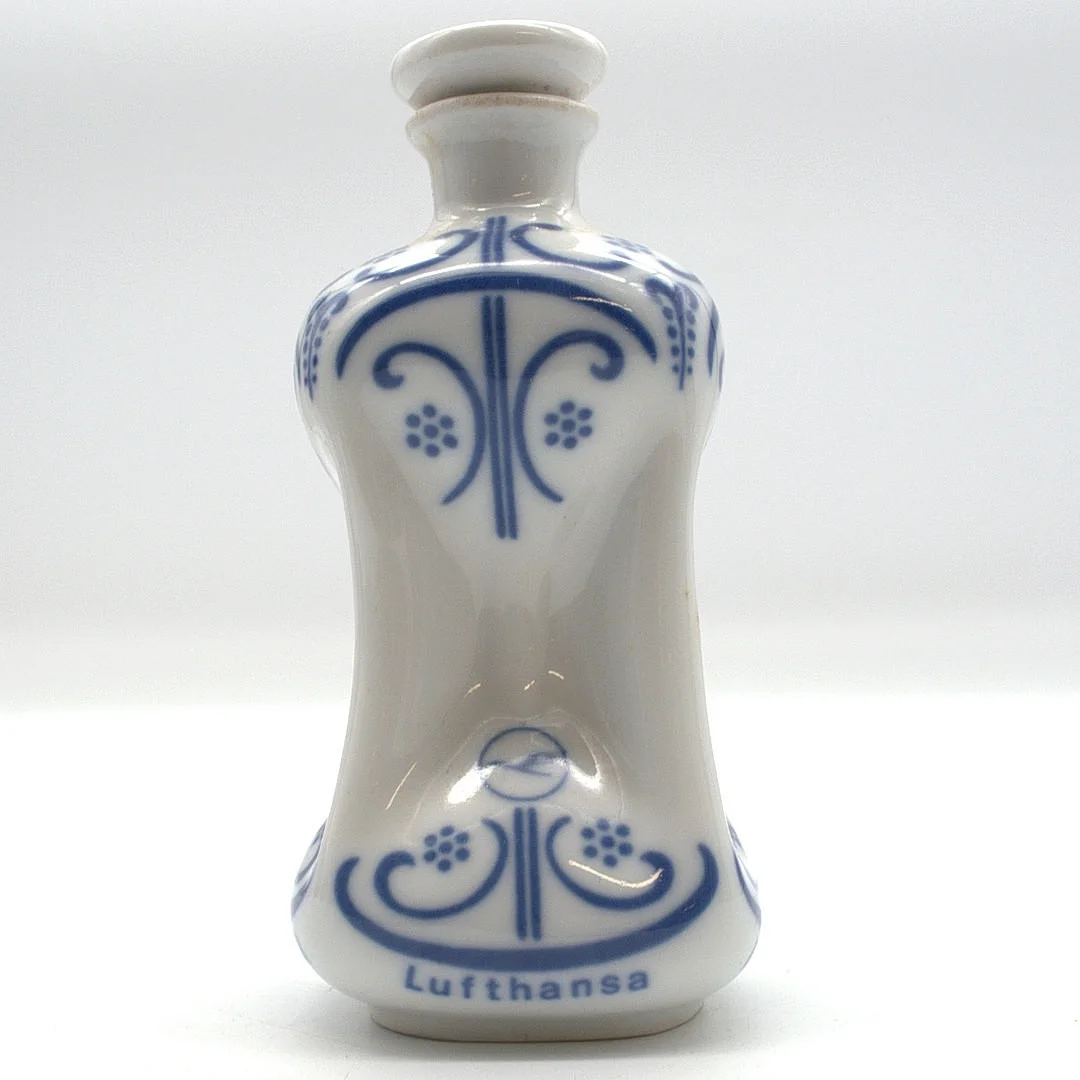 ALTENKUNSTADT BAVARIA DECANTER MIT LUFTHANSA MOTIV UM CA. 1930. — European — Kunst- und Auktionshaus Kleinhenz