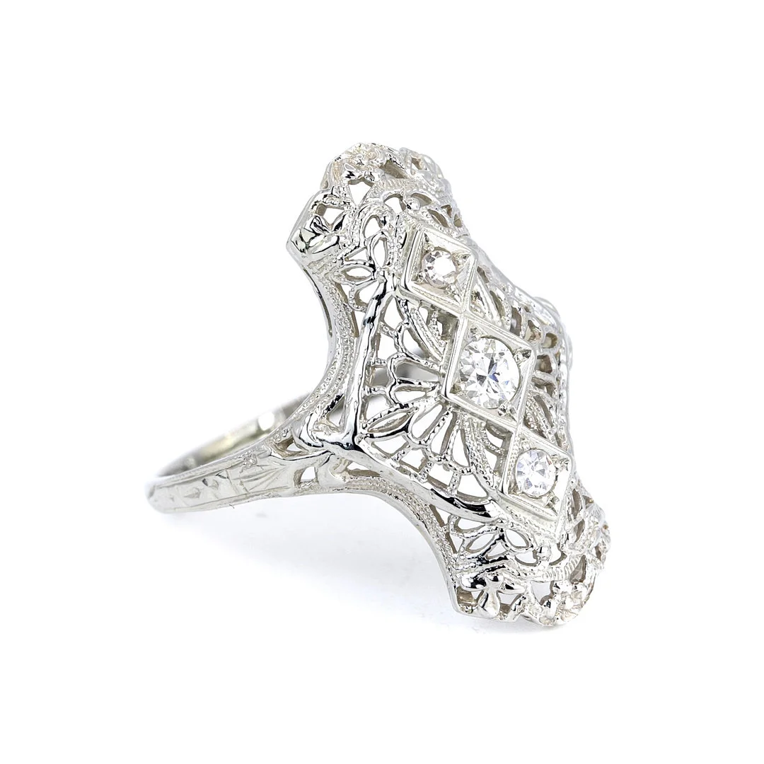 18CT GOLD DIAMOND RING. — Rings — Chalkwell Auctions