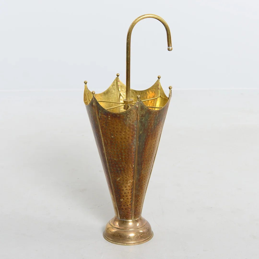 PARAPLYSTÄLL, mässing, 1900-talets andra del. — Pewter, Brass & Copper — Formstad Auktioner