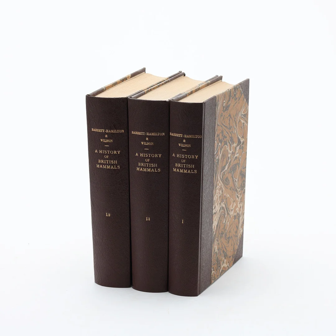 GERALD E.H. BARRETT-HAMILTON. "A history of british mammals", 3 volymer. — Books — Uppsala Auktionskammare