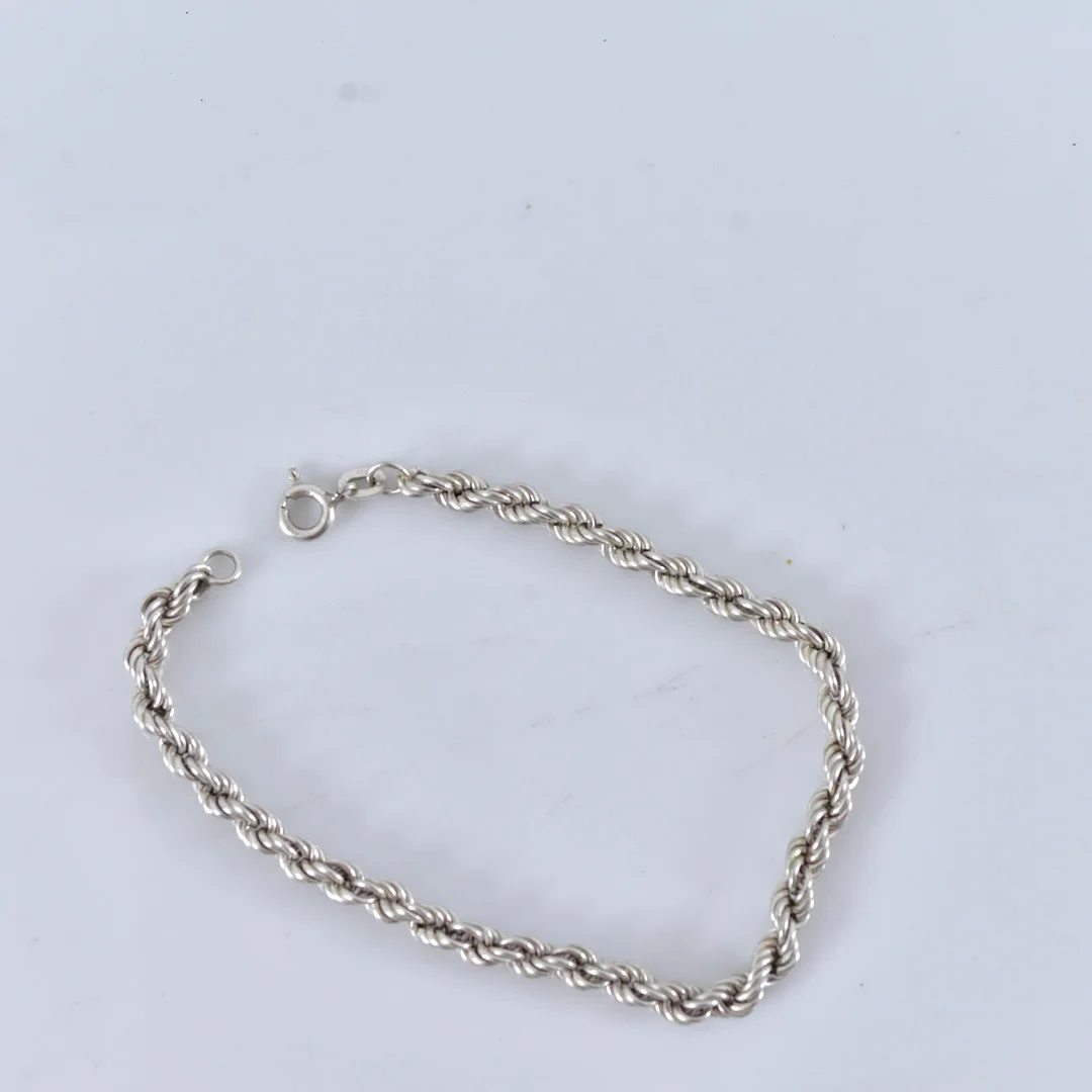 ARMBAND, sterlingsilver, Cordell. — Bracelets — Halmstads Auktionskammare
