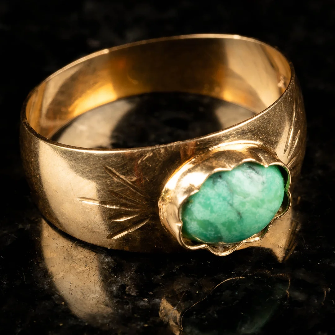 RING, Guld 18K, Besatt med turkos, BGAB, 1900-tal. — Rings — Norrlands Auktionsverk