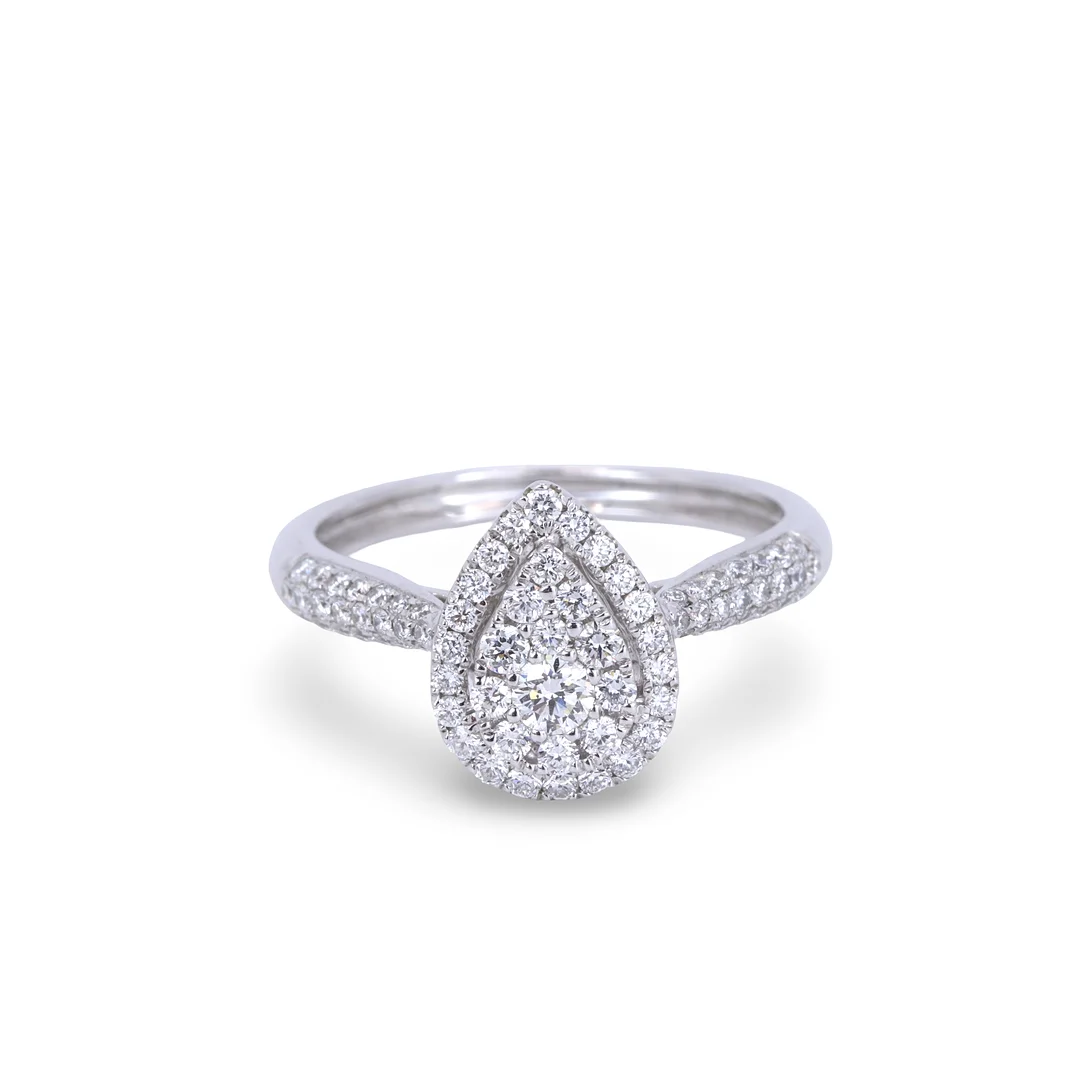 18CT GOLD DIAMOND CLUSTER RING. — Rings — Chalkwell Auctions