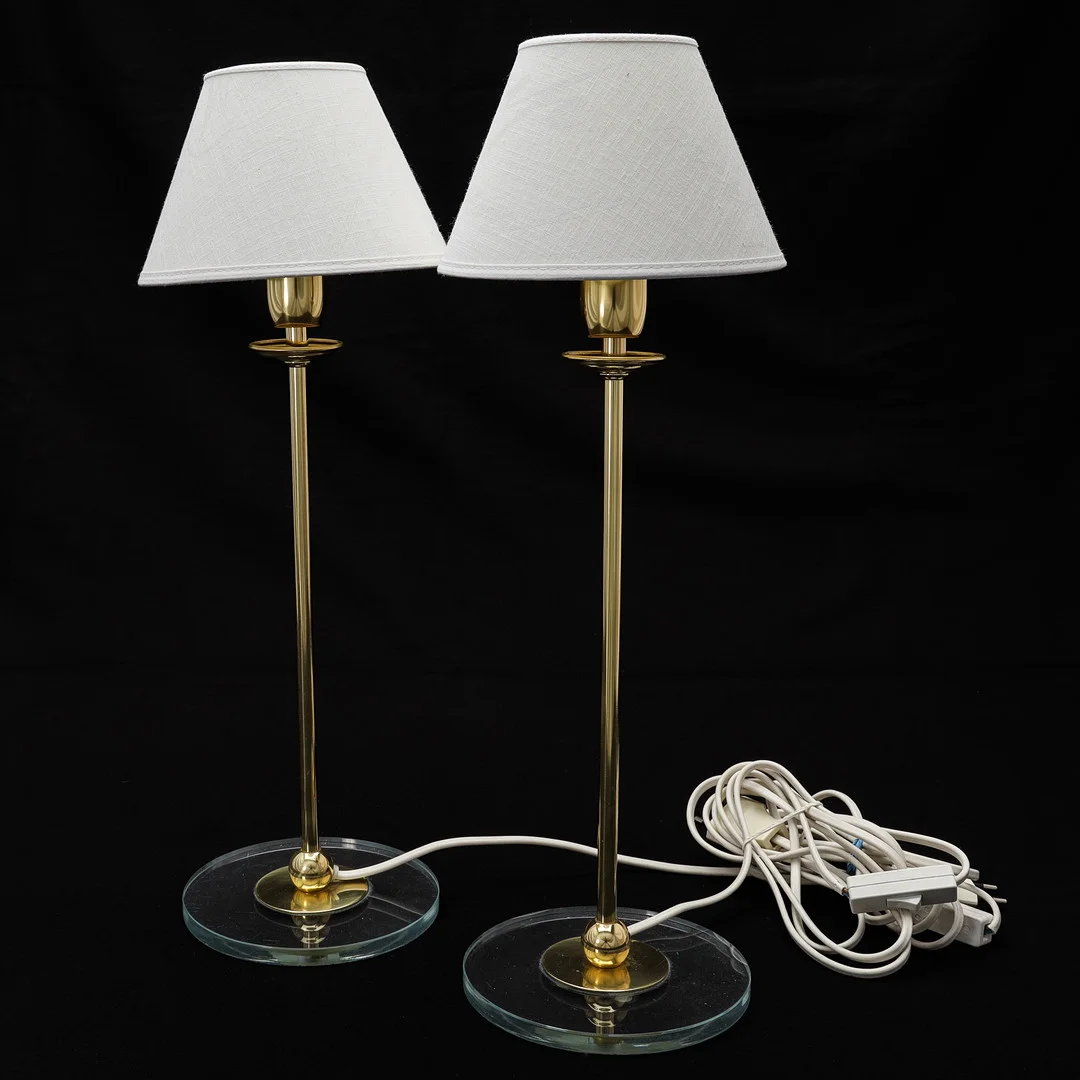 BORDSLAMPOR, ett par, Konsthantverk Ab Tyringe, 1900-tal. — Table Lamps — Auktionsmagasinet Vänersborg