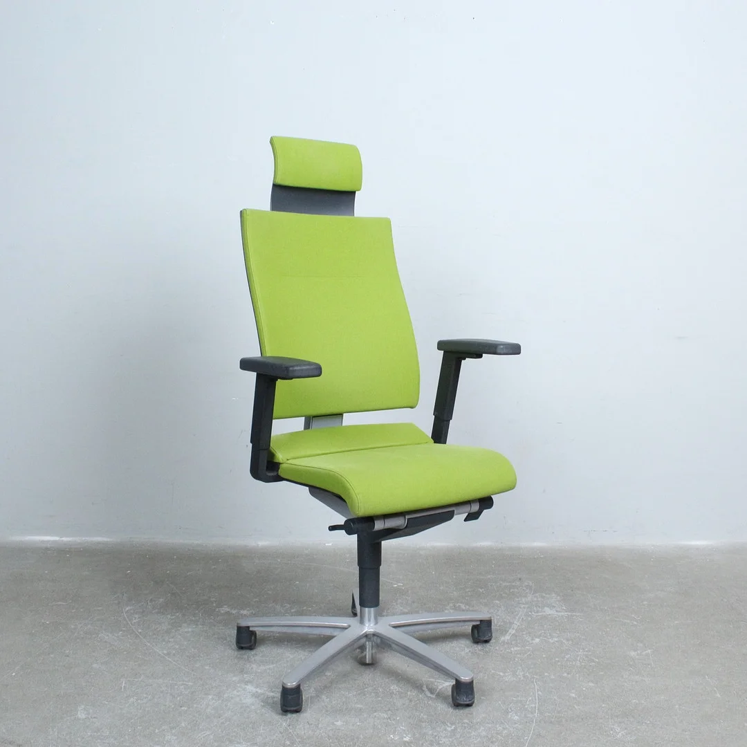 WILKHAHN. Bürostuhl Modell "194/41", Deutschland. — Armchairs & Chairs — Stockholms Auktionsverk Düsseldorf/Neuss