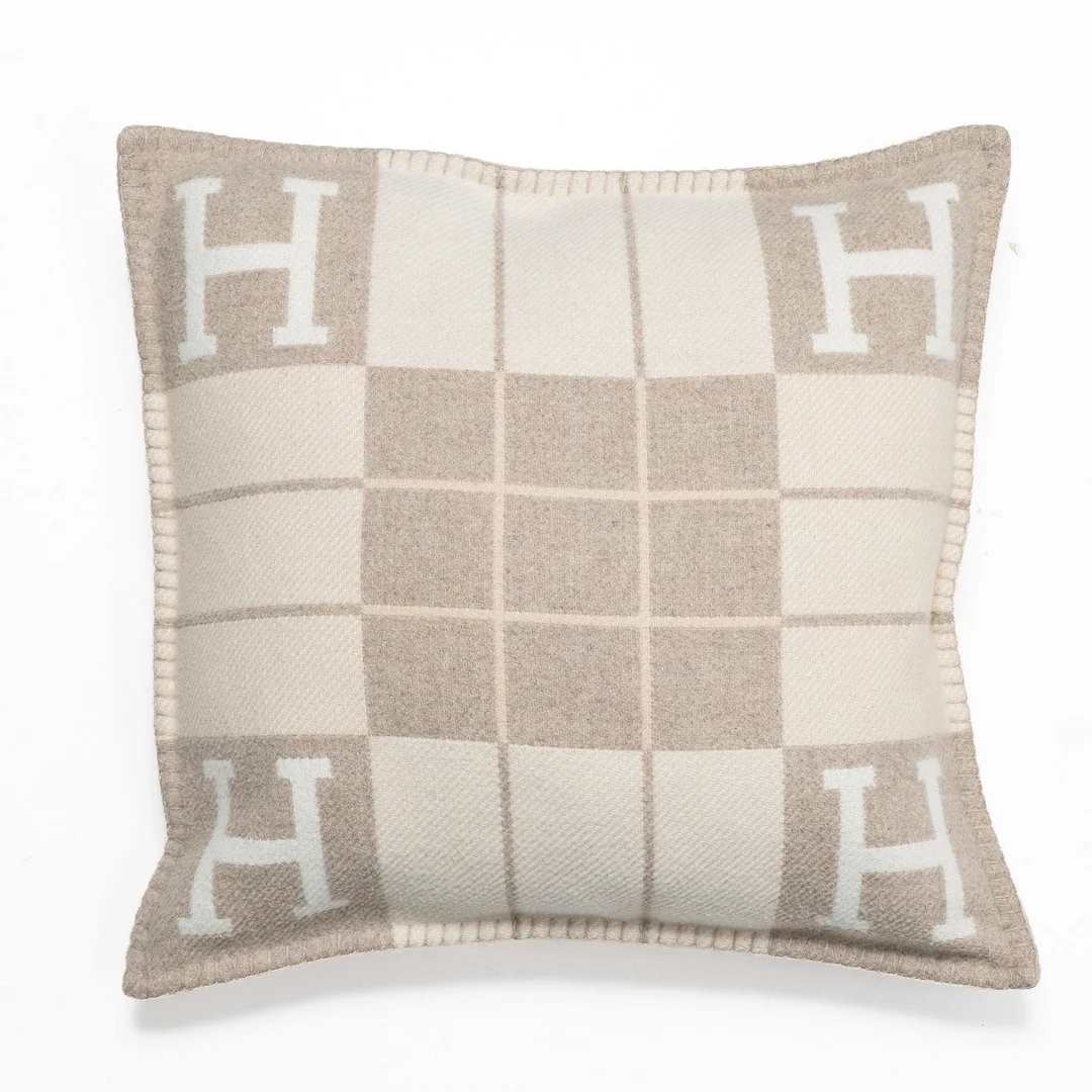Hermès, kudde, "Coussin Avalon III". — Vintage & Fashion/Accessoarer — Bukowskis
