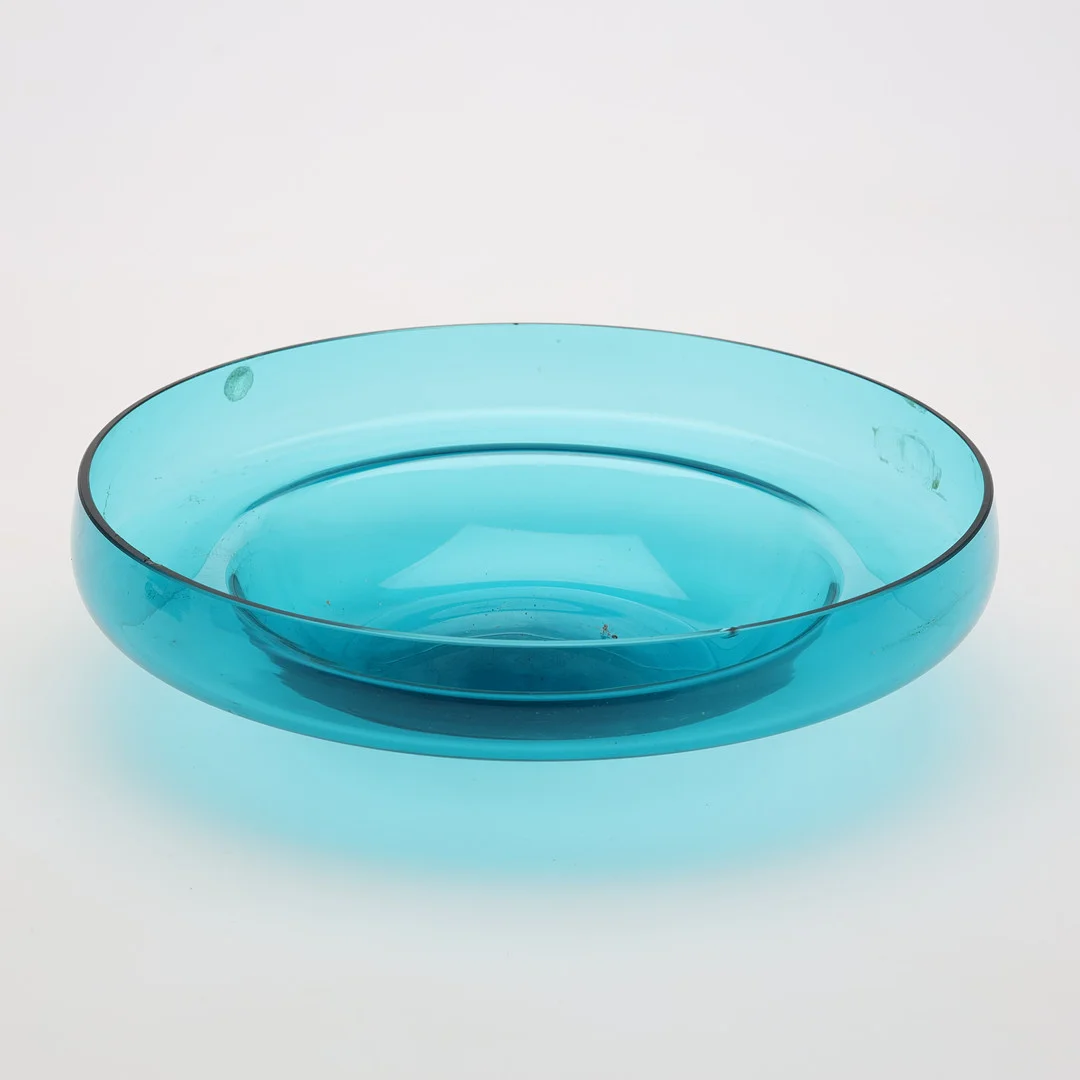 HELENA TYNELL. SKÅL "Pomona" Riihimäen lasi, Finland. — Art glass — Höörs Auktionshall