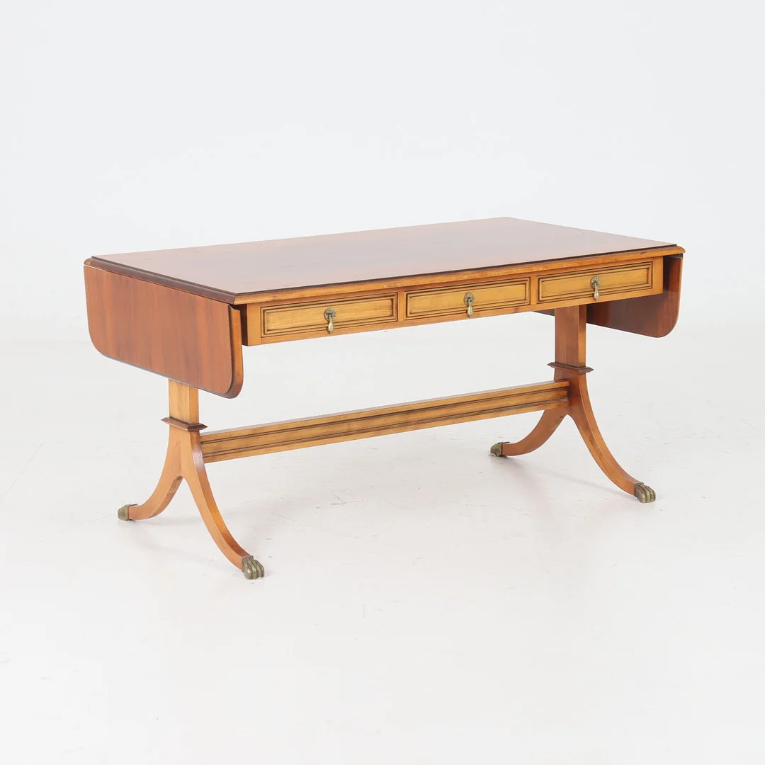 SOFFBORD med klaffar, engelsk stil, 1900-tal. — Tables — Stadsauktion Sundsvall