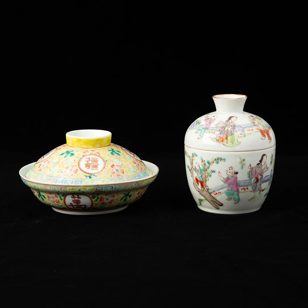 LOCKASKAR, porslin, Kina 1800/1900-tal. — Ceramics & Porcelain — Stockholms Auktionsverk Göteborg