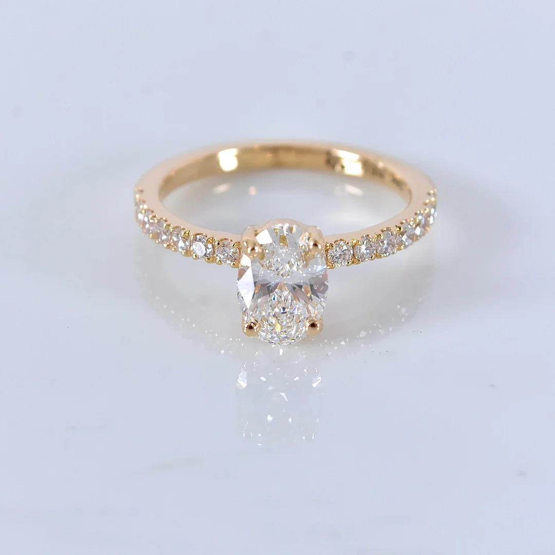 DIAMANTRING, 1,34ct, 18K, IGI Cert Labgrown. — Rings — Halmstads Auktionskammare