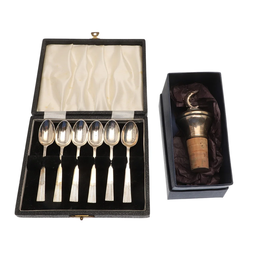 CASED SILVER TEASOONS & SILVER DECANTER STOPPER. — Silver — Lawrences Auctioneers