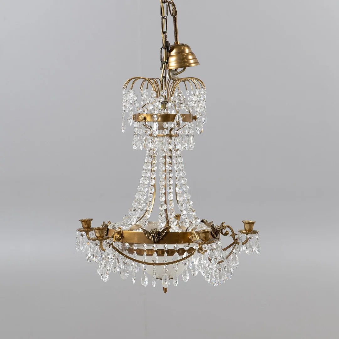 LJUSKRONA, gustaviansk stil, 1900-talets andra hälft. — Chandeliers — Stockholms Auktionsverk Helsingborg