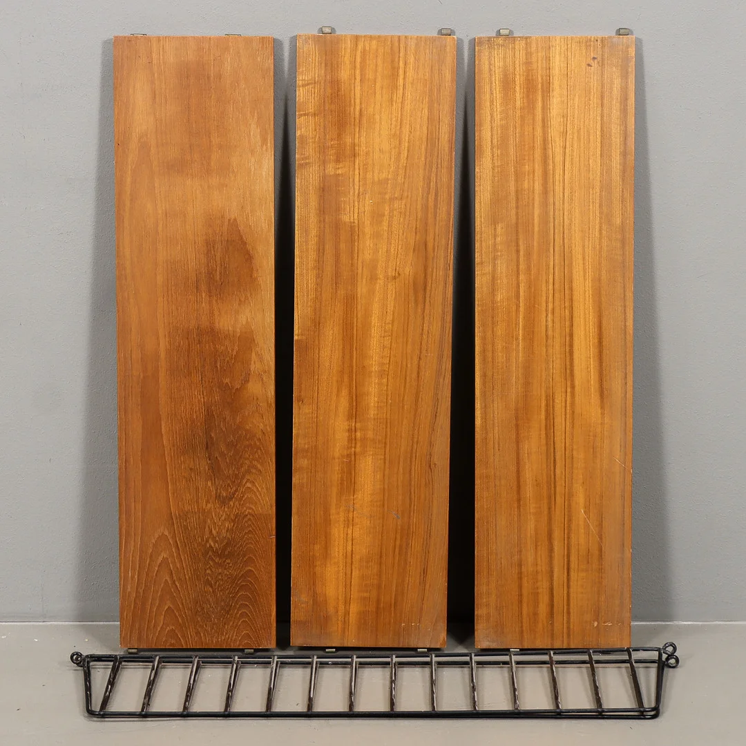 STRINGHYLLA teak. — Cupboards, Cabinets & Shelves — Karlstad Hammarö Auktionsverk