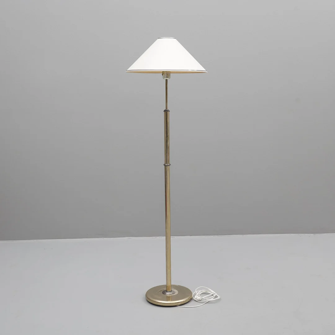 GOLVLAMPA, metall. — Floor lights — Södermanlands Auktionsverk