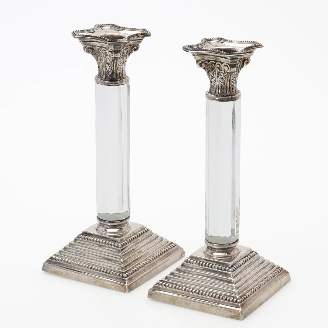 LJUSSTAKAR, ett par, nysilver samt glas, Topazio, Portugal. — Candlesticks — Auktionsmagasinet Vänersborg