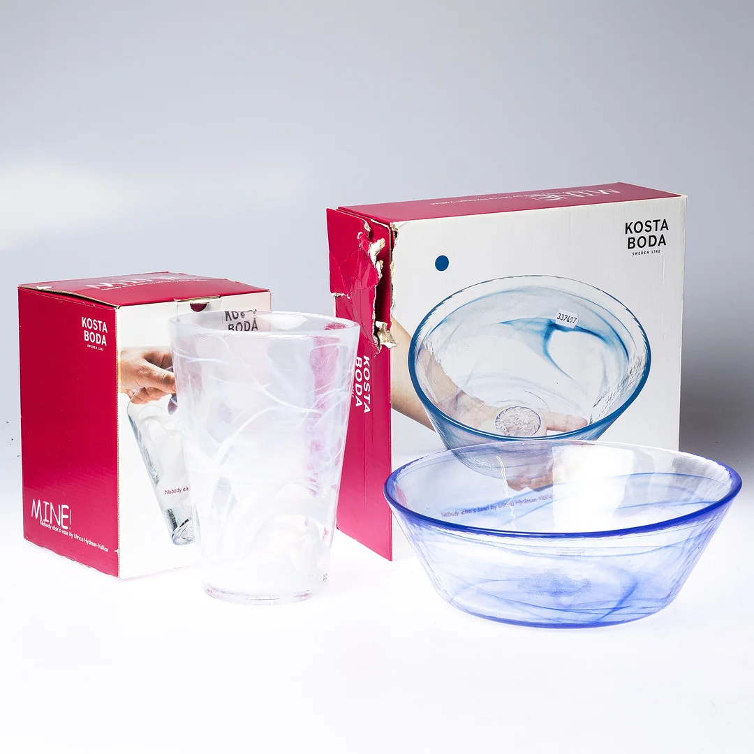 ULRICA HYDMAN-VALLIEN. Skål & vas, "Mine", Kosta Boda. — Art glass — Handelslagret Auktionsservice