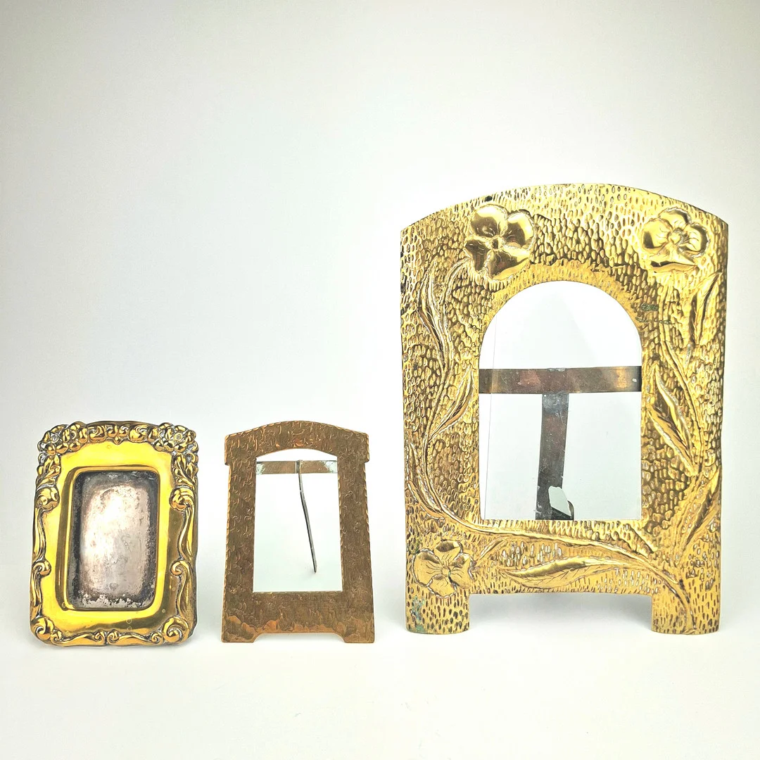 RAMAR, 3 st, mässing, 1900-talets första hälft. — Miscellaneous — Auktionshuset Thörner & Ek