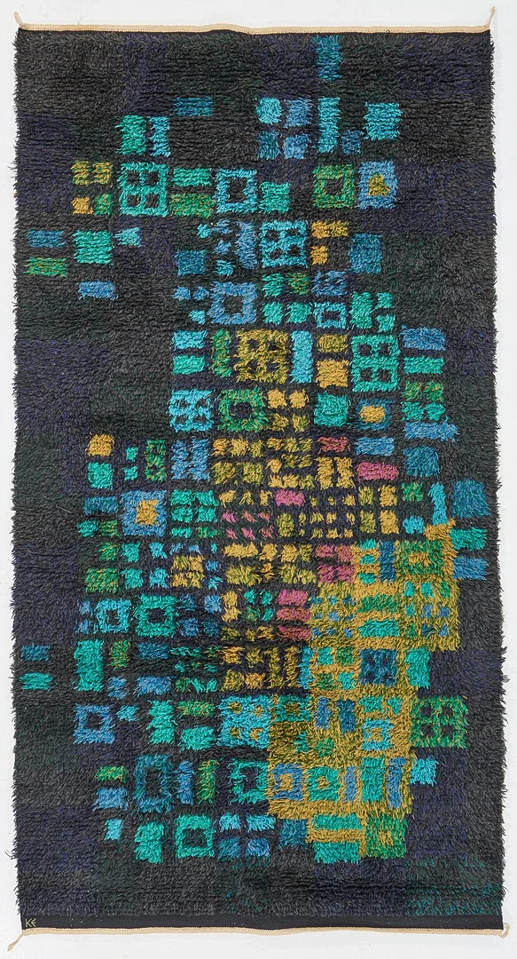 KERSTIN EKENGREN. "Helianthus", matta, rya, Plitmors Järvsö, 1963, ca 273x151 cm. — Carpets — Stockholms Auktionsverk Magasin 5