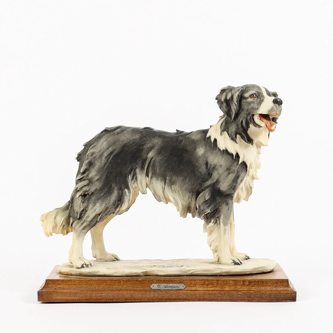 GIUSEPPE ARMANI. Skulptur, konstmassa. hund, Florence, 1983. — Sculptures & Bronzes — Karlstad Hammarö Auktionsverk