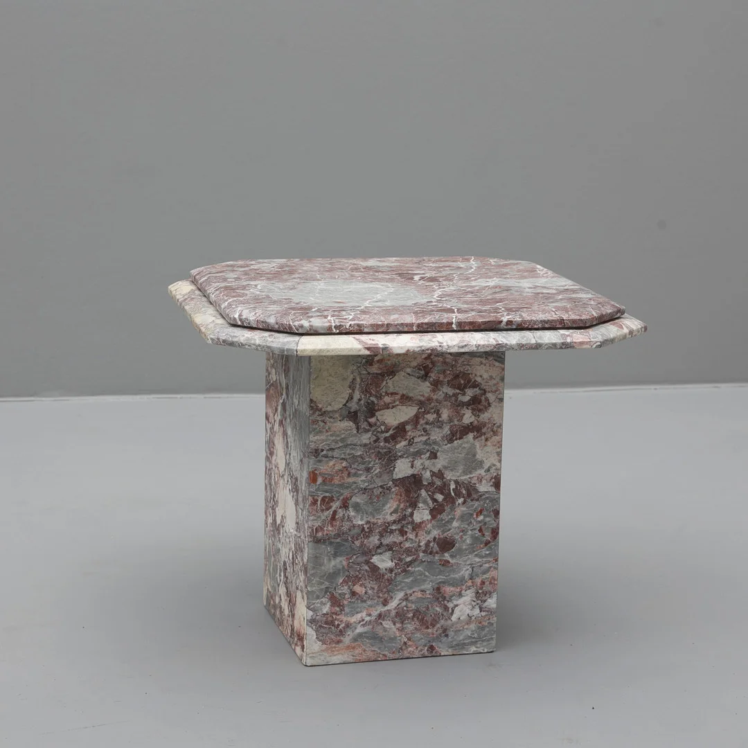 SIDO/AVLASTNINGSBORD, marmor, delbart. — Tables — Södermanlands Auktionsverk