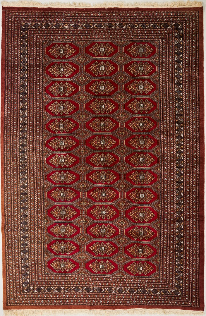 ORIENTMATTA. Bochara, ca 286x184 cm. — Oriental Carpets & Textiles — Stockholms Auktionsverk Sickla