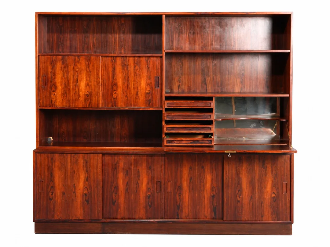 Westergaards Møbelfabrik, rosewood bookcase with bar decor, 1960s (2) — Furniture/Cabinets, chests of drawers — Lauritz