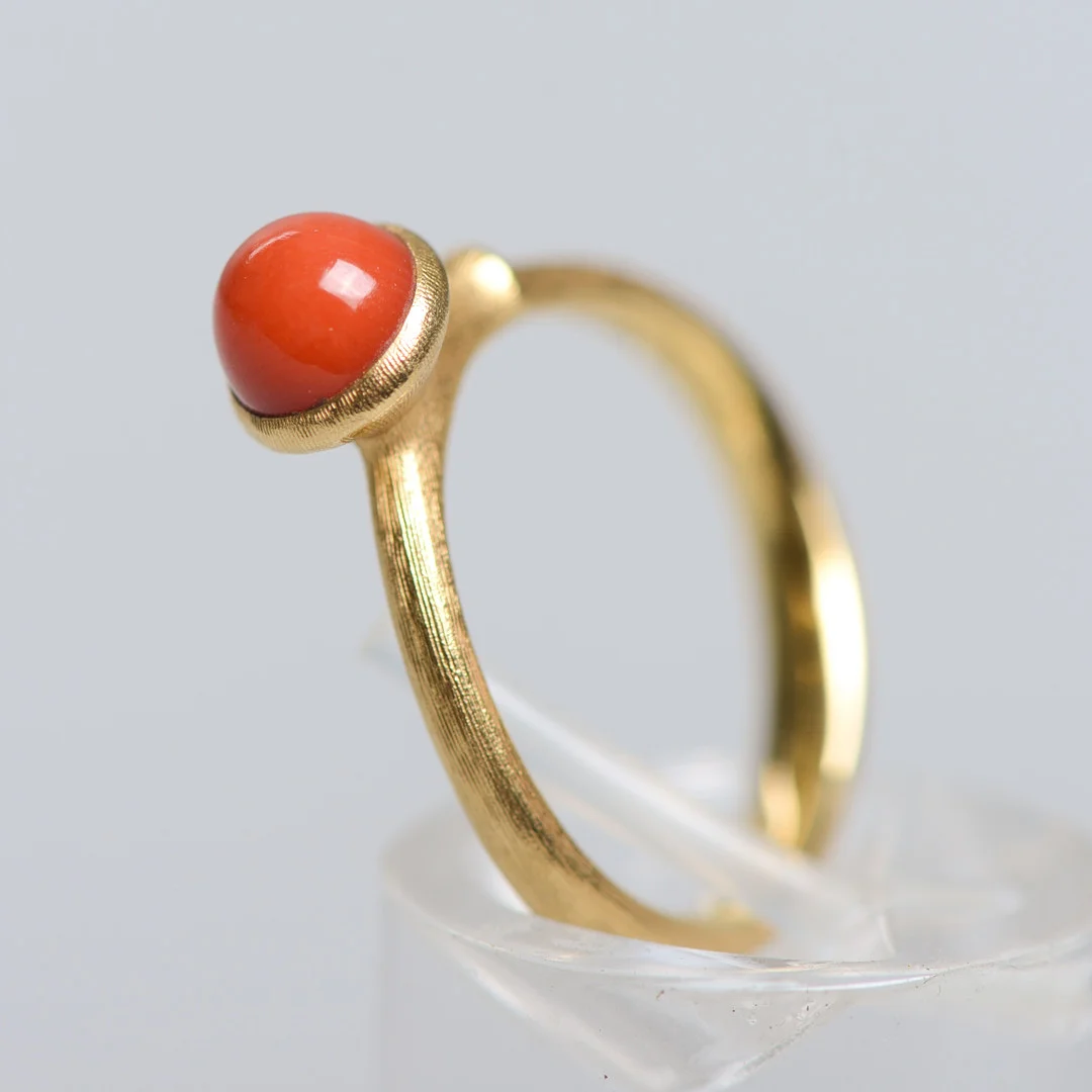 CHARLOTTE LYNGGAARD. Ring, "Lotus 0", 18K guld, Ole Lynggaard. — Rings — Formstad Auktioner
