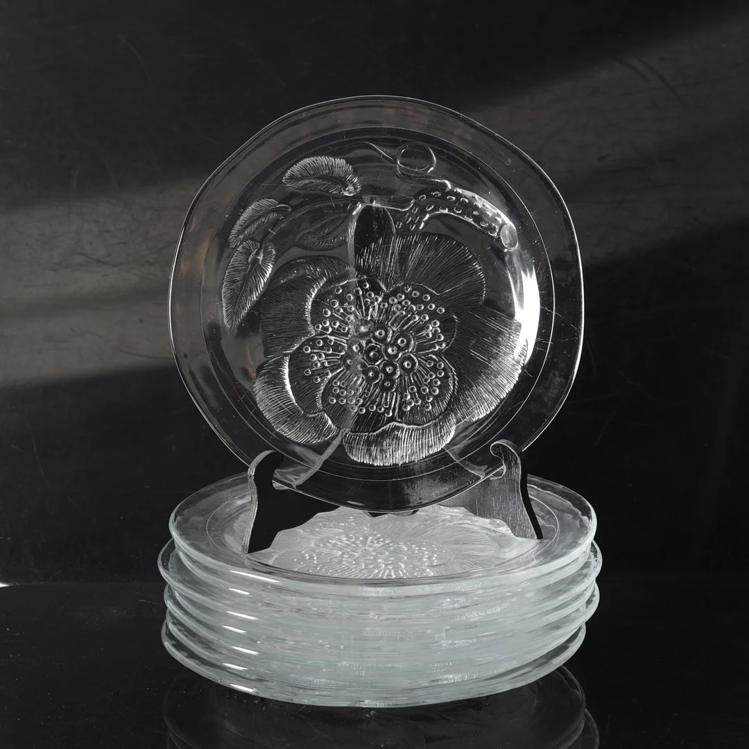 OIVA TOIKKA. Tallrikar, 8 st. Glas, "Pioni", Nuutajärvi, Arabia, Finland. — Utility glass — Gomér & Andersson Nyköping