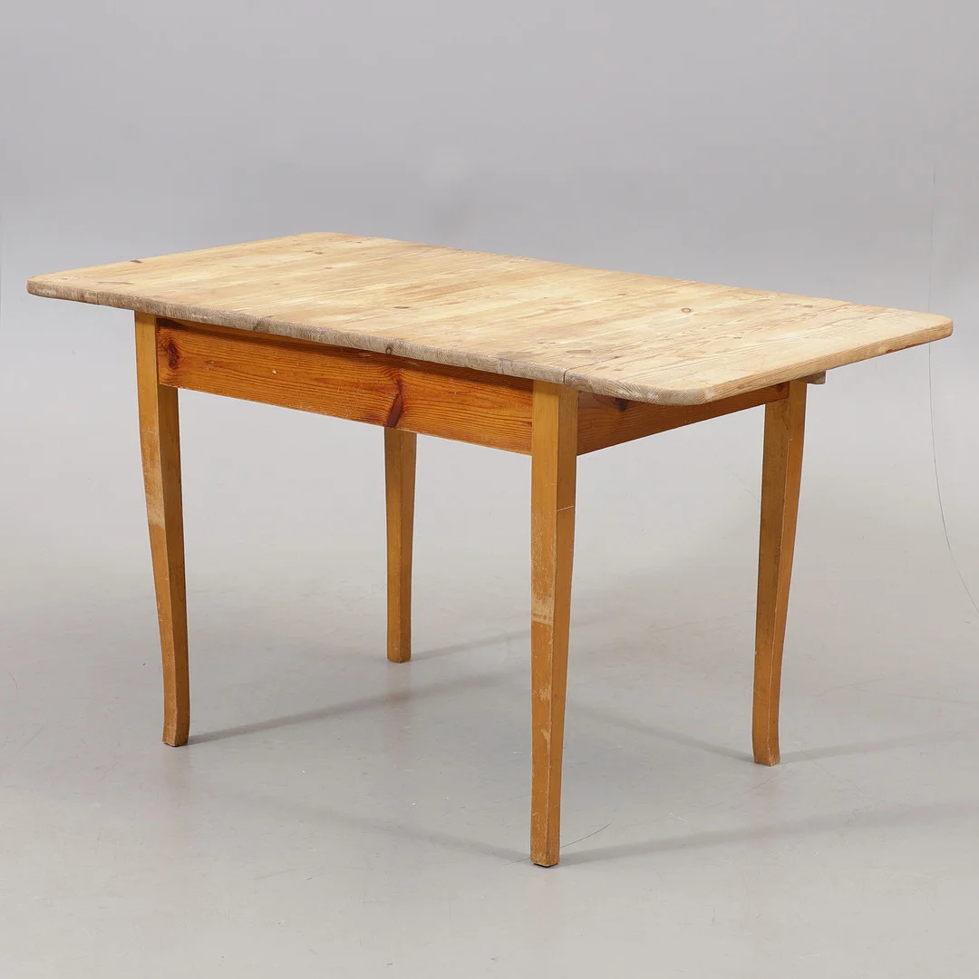 KLAFFBORD, 1900-talets första hälft. — Tables — Växjö Auktionskammare