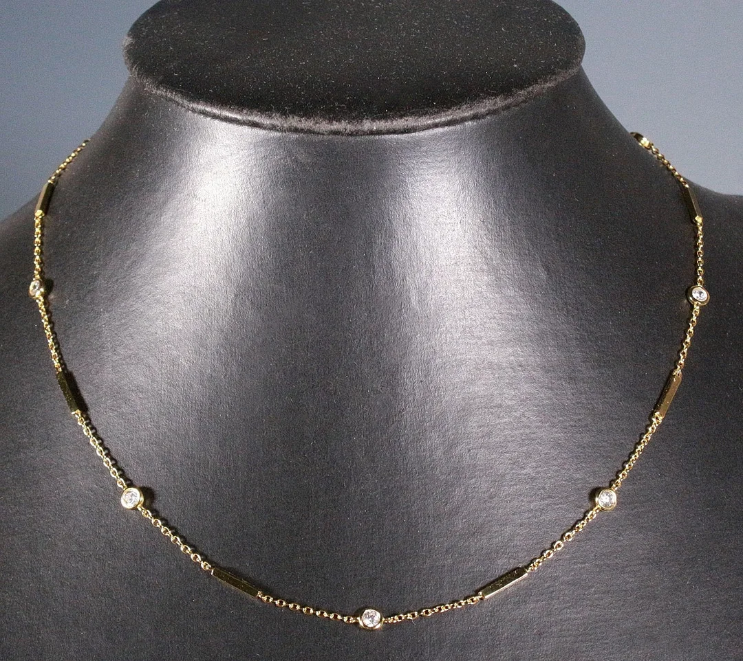 MERALIN JEWELRY. Kette mit Zirkonia, 925er Sterlingsilber, vergoldet, Italien. — Necklace — Stockholms Auktionsverk Düsseldorf/Neuss