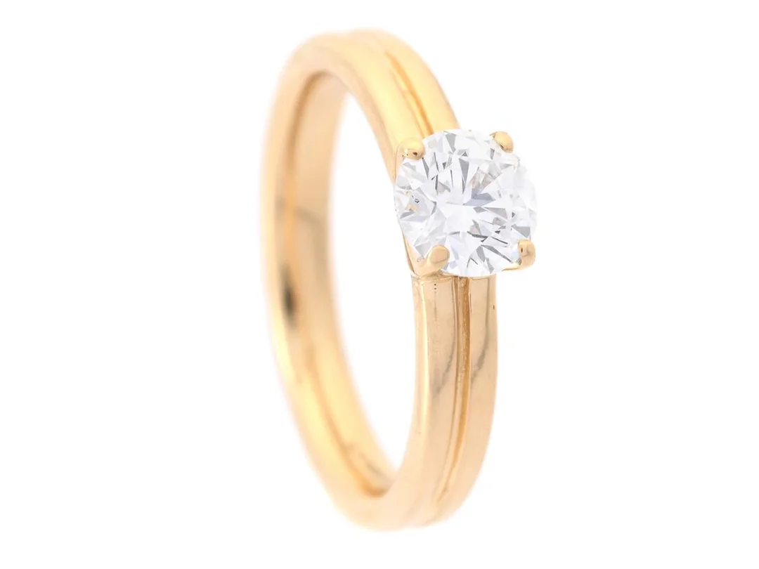 ENSTENSRING, 18K guld, briljantslipad diamant 0,56 ct, R(D)/IF, CGL certifikat, stl 15,5 mm, vikt 3,8 g. — Smycken/Enstensring — Kaplans