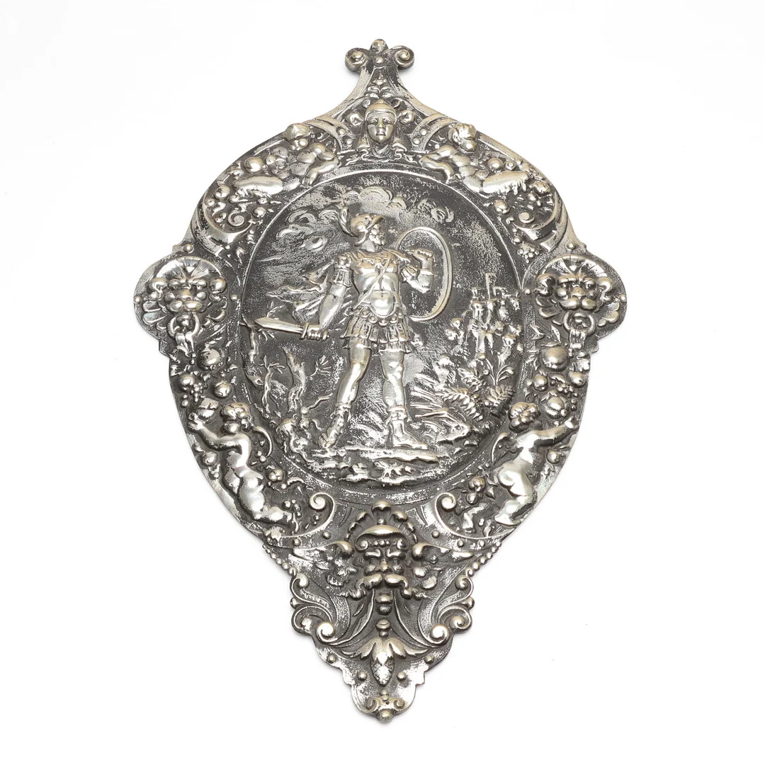 VÄGGSKÖLD, metall, 1900-tal. — Miscellaneous — Gomér & Andersson Linköping