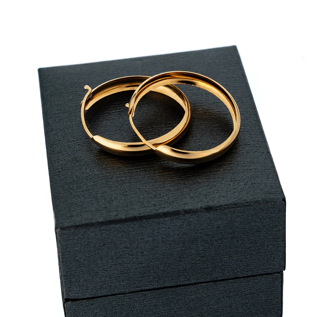 ÖRHÄNGEN, 18K Guld, GHA. — Earrings — Norrlands Auktionsverk