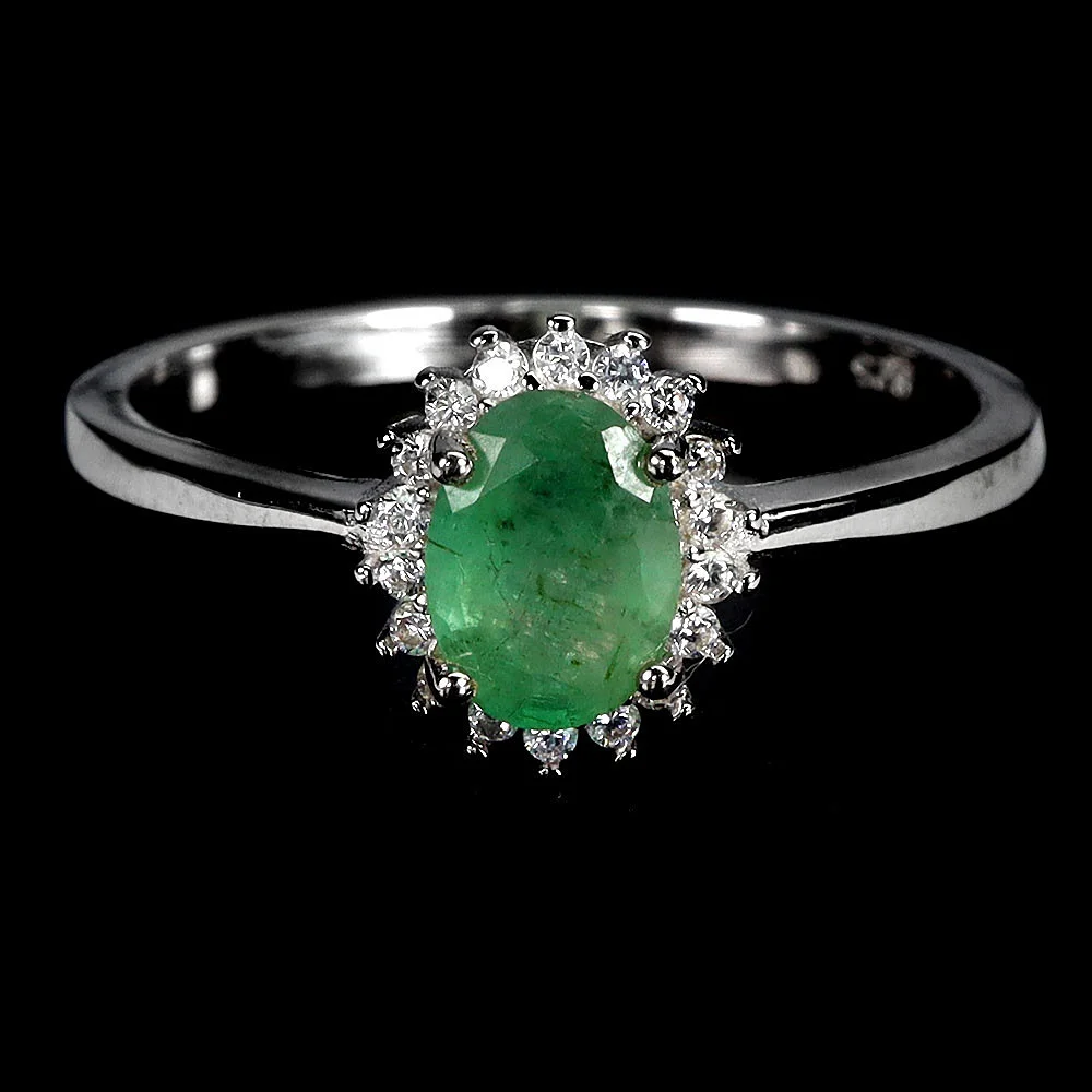 EMERALD SILVER CLUSTER RING. — Rings — Chalkwell Auctions