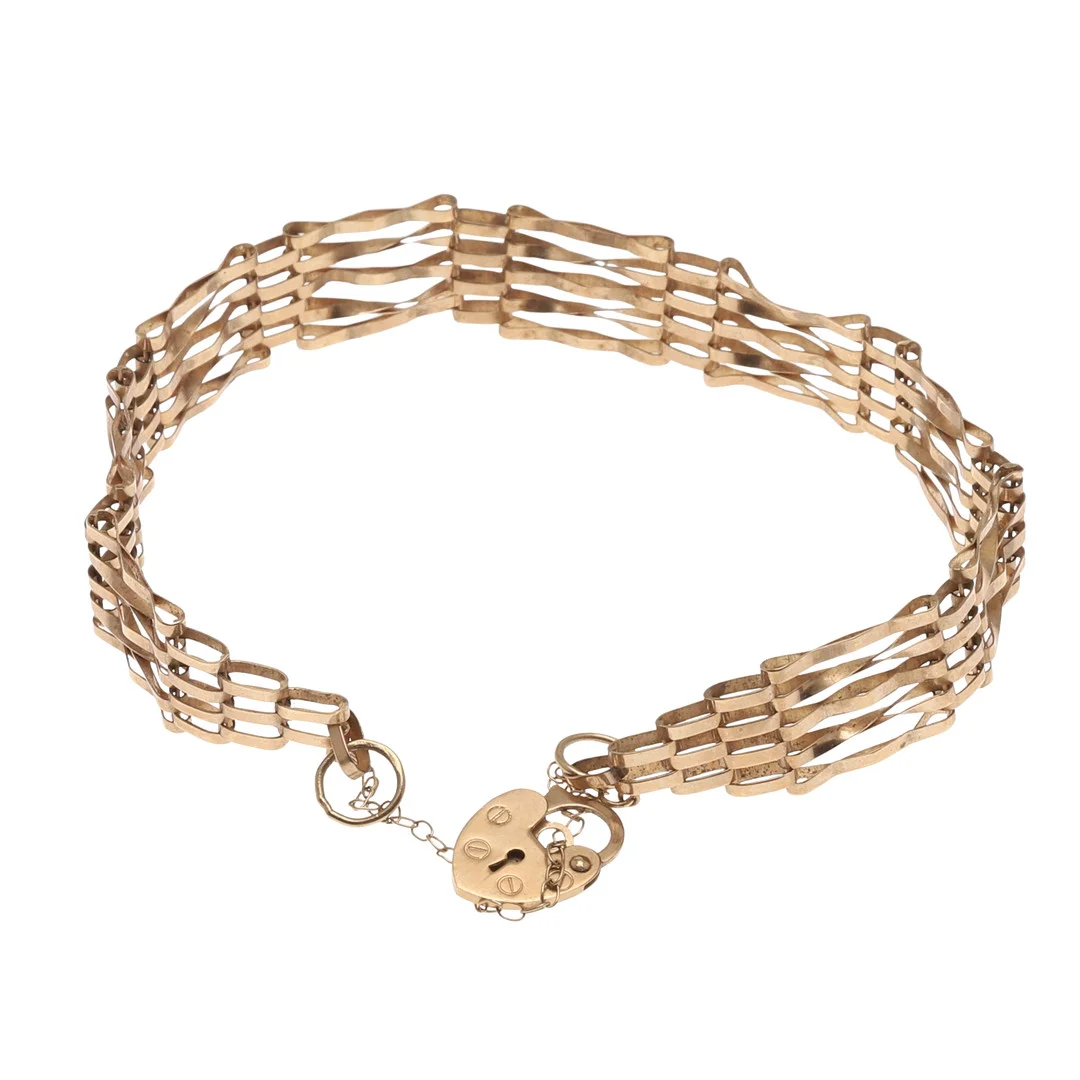 A 9CT GOLD GATE LINK BRACELET. — Bracelets — Lawrences Auctioneers