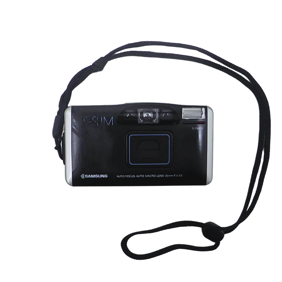 SAMSUNG AF-SLIM ANALOGE KOMPAKTKAMERA. — Cameras & accessories — Auktionshaus Stuber's Hammerschlag